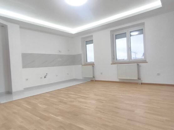 Lep 2.5 stan, 49m2, Grbavica